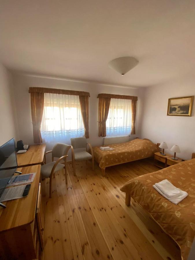 Osrodek Wrzosowa Gora - Pokoje Ruciane-Nida Exterior foto