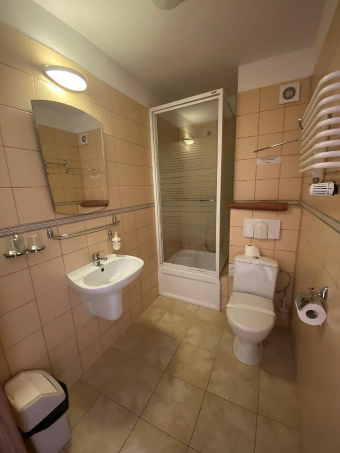 Osrodek Wrzosowa Gora - Pokoje Ruciane-Nida Exterior foto
